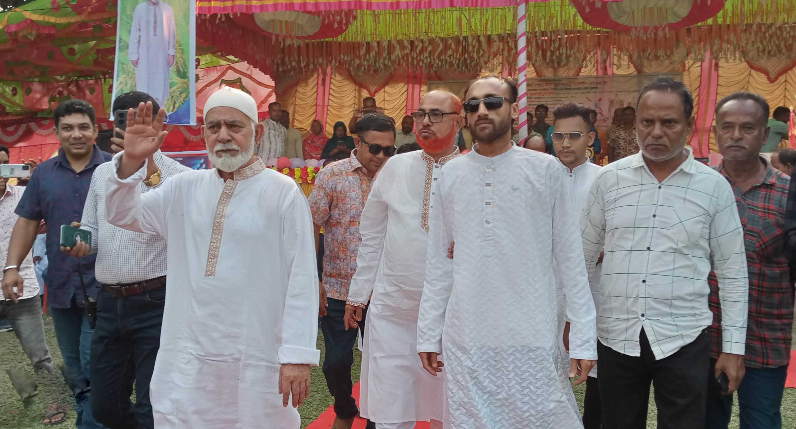 পার্বতীপুরে সিয়াম ফুটবল গোল্ডকাপ ফাইনাল খেলা অনুষ্ঠিত