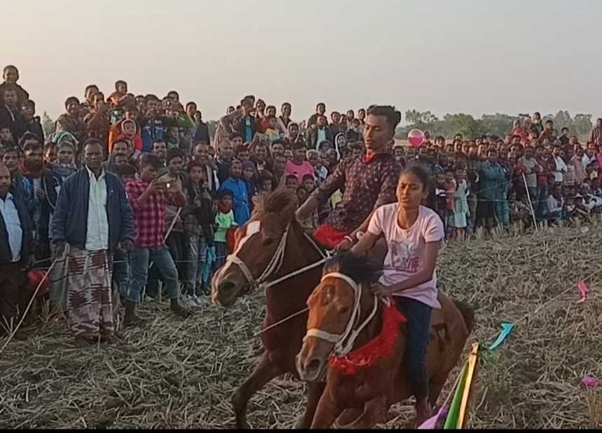 পার্বতীপুরে ঘোড় দৌড় প্রতিযোগিতা ২০২৪ অনুষ্ঠিত