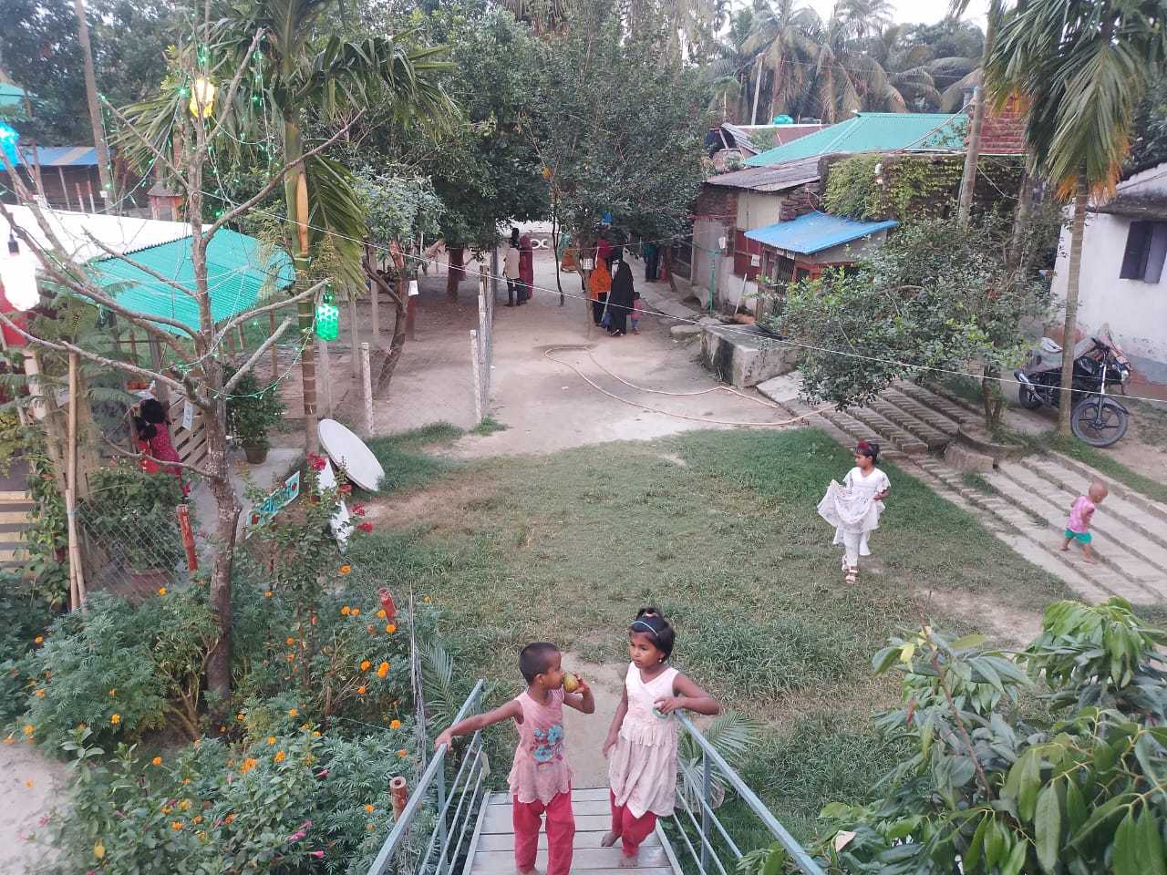 পার্বতীপুরে বিনোদন স্পর্টগুলো তাপদাহে গুড়েবালি