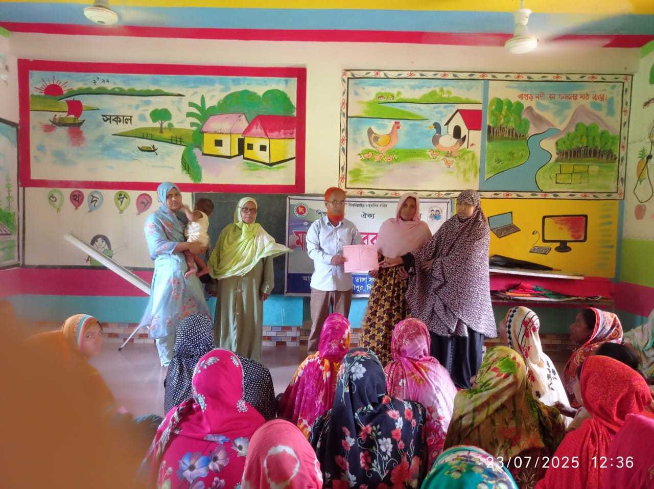 পার্বতীপুরের মৌলভীর ডাঙ্গা সরকারি প্রা,বিদ্যালয়ে মা” সমাবেশ ও গ্রীন স্কুল বৃক্ষ রোপণ