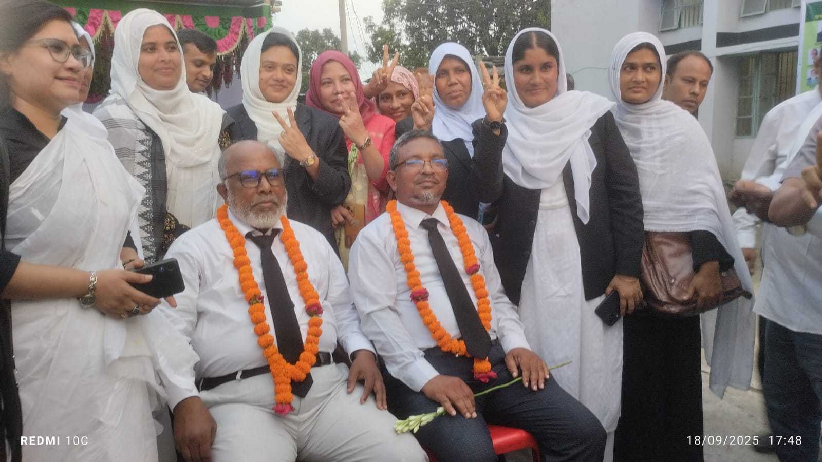 কুড়িগ্রাম জেলা আইনজীবী সমিতির দ্বিবার্ষিক নির্বাচনে সভাপতি বিএনপির ফখরুল ইসলাম, সাধারণ সম্পাদক জামায়াতের সরদার মোঃ তাজুল ইসলাম